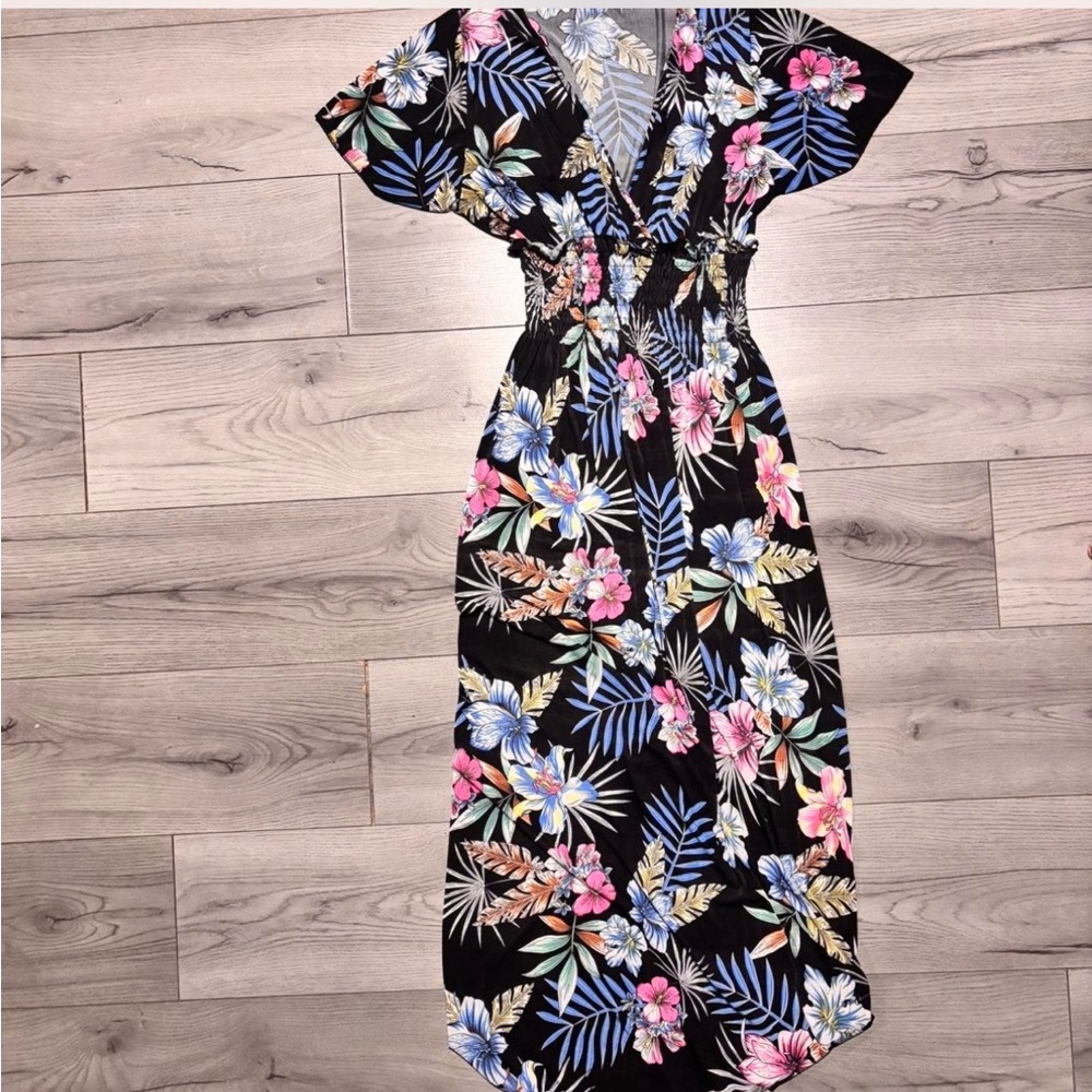 Floral V-Neck Maxi Dress